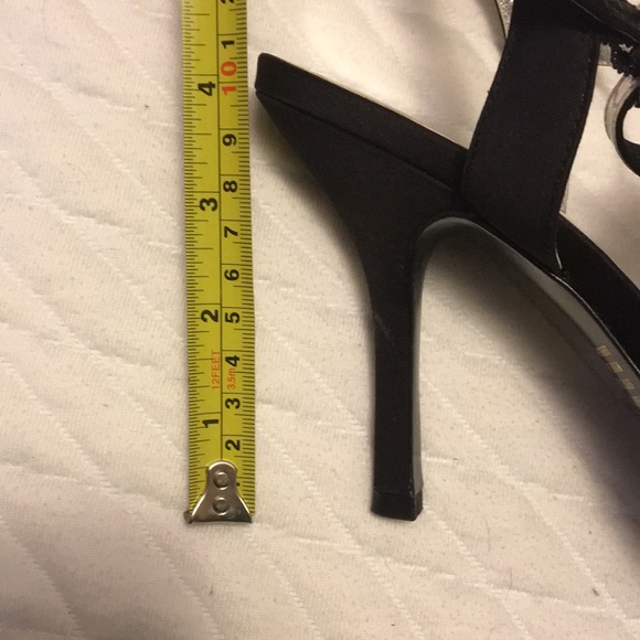 Jacqueline Ferrar Sexy Black Heels - Picture 7 of 7